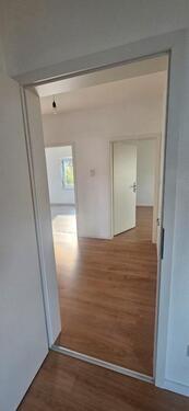 Foto - Schöne helle neu Sanierte 3 Zimmer Wohnung mit Balkon