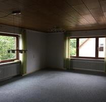 4-Zimmer Wohnung mit Balkon und EBK - Burglengenfeld