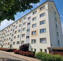 Saniert, ruhig gelegen und mit tollem Ausblick: Ihr neues Zuhause in der Hufelandstraße wartet! - Glauchau