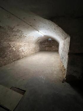 Foto - Lagerraum mit Aufzug zu vermieten