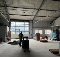 Lagerhalle zu vermieten - 2.500,00&nbsp;EUR Kaltmiete, ca.&nbsp; 650,00&nbsp;m&sup2; in Bottrop (PLZ: 46242) Ebel