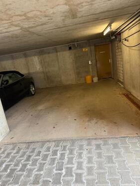 Foto - Tiefgaragenstellplatz - 130,00&nbsp;EUR Miete,
