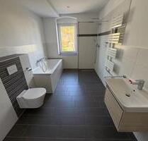 Moderne 4-Raum-Wohnung | FBH | Walk-In Dusche und Lüftungsanlage - Fraureuth