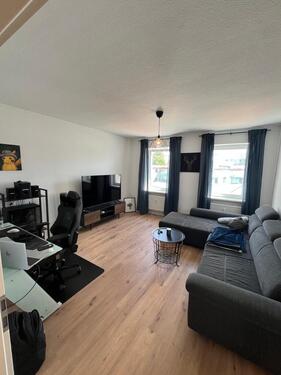 Foto - Sanierte 2-Raum-Wohnung mit EBK