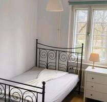 Schöne WG Zimmer - 600,00&nbsp;EUR Kaltmiete, ca.&nbsp; 14,00&nbsp;m&sup2; in Berlin (PLZ: 10827) Tempelhof-Schöneberg