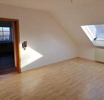 Gepflegte 4 ZKB mit Balkon in Felsberg OT