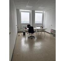 AB SOFORT: 30,00 m² Büroraum im 6.OG - Berlin Neukölln