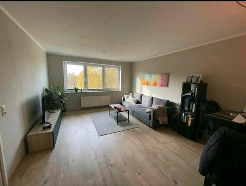 Foto - Schöne 2 Zimmer Wohnung im Grünen per 01.04. zu vermieten