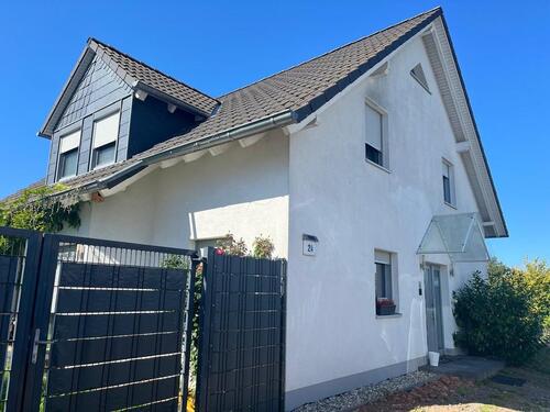 Foto - Exklusives Einfamilienhaus auf großzügigem Eckgrundstück