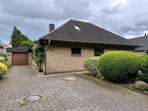 Foto - Einfamilienhaus mit Einliegerwohnung in Schwanewede, von privat