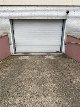 Foto - Tiefgaragenstellplatz per 01.11.2025 zur Miete