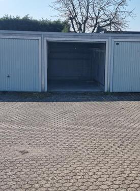 Foto - Garage nahe Gymnasium - 120,00&nbsp;EUR Miete,