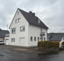 Mehrfamilienhaus mit Garage - 319.000,00 EUR Kaufpreis, in Herdorf (PLZ: 57562)
