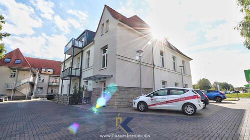 Foto - barrierefreie 3-Zi.-Whg. mit Balkon, Einbauküche und PKW-Stellplatz im EG