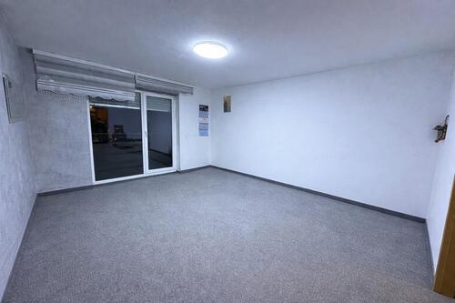 Foto - Wohnung 90qm2 - 900,00&nbsp;EUR Kaltmiete, ca.&nbsp; 90,00&nbsp;m&sup2;