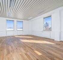 PROVISIONSFREI | Lichtdurchflutetes kernsaniertes Eckbüro (45 m²) | Südlage | 1 Stellplatz | Neusäß