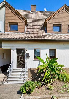 Foto - Reihenmittelhaus sanierungsbedürftig gut f. HandwerkerInvestoren