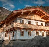Neubau-Doppelhaushälfte in Marquartstein - Wohnen mit Bergblick
