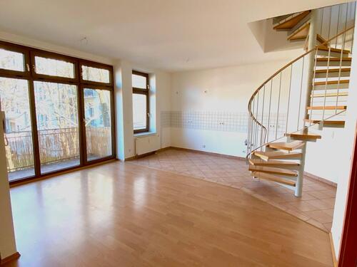 Foto - Helle vermietete Zweiraumwohnung mit 2 Balkonen im Zentrum