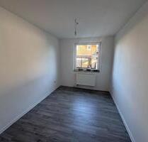 Frisch sanierte 2-Zimmer-Wohnung mit EBK 42 qm Sassenburg Stüde