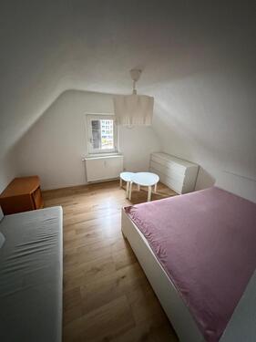 Foto - 1 Zimmer Dachgeschoßwohnung zur Miete in Weil der Stadt