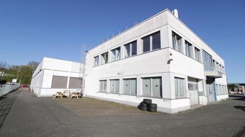 Foto - Lichtdurchflutete Büro-Praxisfläche in Brackwede zu vermieten