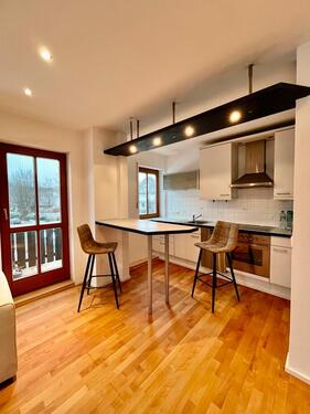 Foto - Möblierte 2-Zi. Whg mit Westbalkon und EBK - Bezugsfrei