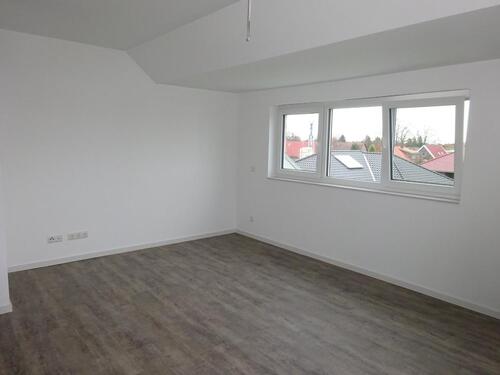 Foto - Dachgeschosswohnung mit Küche u. Dachterrasse, barrierefrei