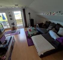 Schöne 2 Zimmer DG Wohnung zu vermieten - Burgau