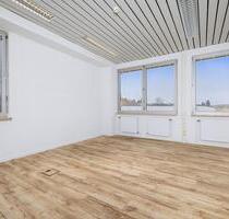 PROVISIONSFREI | Helle 3-Raum-Bürofläche (61 m²) | 3 Stellplätze | Neusäß