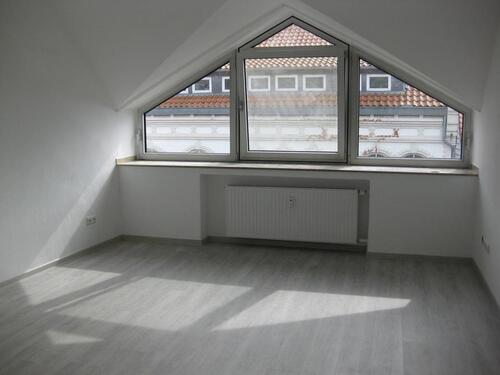 Foto - Schöne 2-Zimmer-Wohnung mit Balkon und EBK