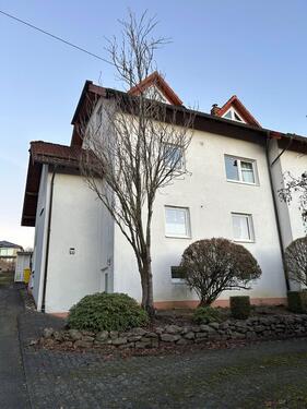 Foto - Zweifamilienhaus mit Garten & 3 Garagen