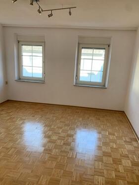 Foto - Zu Vermieten - 300,00&nbsp;EUR Kaltmiete, ca.&nbsp; 56,00&nbsp;m&sup2;