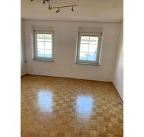 Zu Vermieten - 300,00&nbsp;EUR Kaltmiete, ca.&nbsp; 56,00&nbsp;m&sup2; in Pirmasens (PLZ: 66955) Niedersimten