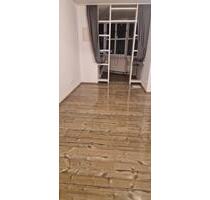 1 Zimmer Wohnung langfristig zu vermieten mit Balkon Stellplatz - Kornwestheim