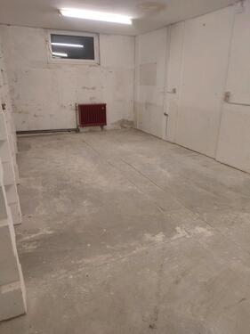 Foto - Lager, Garage, Schuppen,Remise, mit Strom