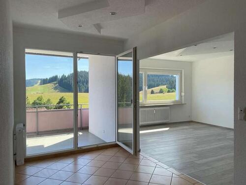 Foto - Helle 3-Zimmer-Wohnung mit Balkon und EBK in Furtwangen