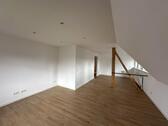 Foto - 3 Zimmer Dachgeschoßwohnung zur Miete in Helpsen