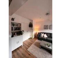 Stilvolle,komplett sanierte 4-Zimmer-Dachgeschosswohnung - Schriesheim