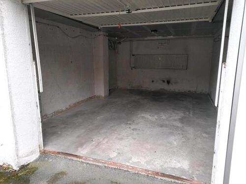 Foto - Große Garage oder Lager - 225,00&nbsp;EUR Miete,