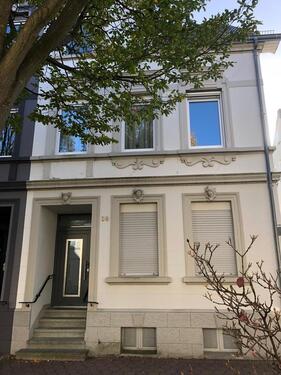 Foto - Mehrgenerationenhaus in zentraler Lage mit Garten&Stellplätzen