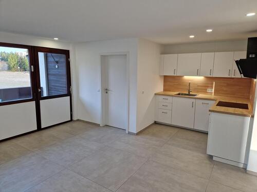 Foto - Gemütliche 3-Zimmer-Wohnung mit Balkon, Schwimmbecken und traumhafter Schwarzwald-Lage!