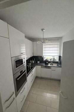 Foto - Wohnung 2.5 Zimmer - 1.300,00&nbsp;EUR Kaltmiete, ca.&nbsp; 65,00&nbsp;m&sup2;