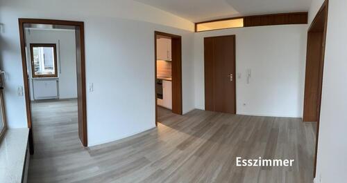 Foto - Erstbezug nach Kernsanierung: 3-Zi Wohnung Lbg-Neckarweihingen