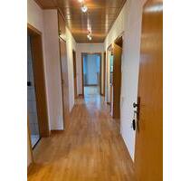 Mietwohnung 4 Zimmer mit 85qm Niederkassel Ort