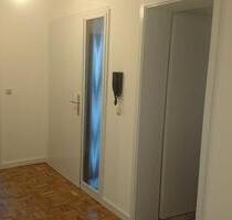 Großzügige 4-Zimmer-Eigentumswohnung (EG) 115 m² mit Balkon - Nackenheim