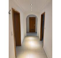 3-Zimmer-Wohnung mit 2 Balkonen & Stellplatz in Lampertheim