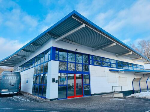 Foto - Gewerbehalle in TOP-Lage von Altenkirchen zu vermieten!