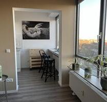 Stilvolle möblierte 2-Zimmer-Wohnung mit traumhaftem Hafenblick - Hamburg Hamburg-Mitte