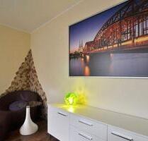 Teilmöbliertes modernes Apartment im Unicenter inkl. Stellplatz - Köln Lindenthal